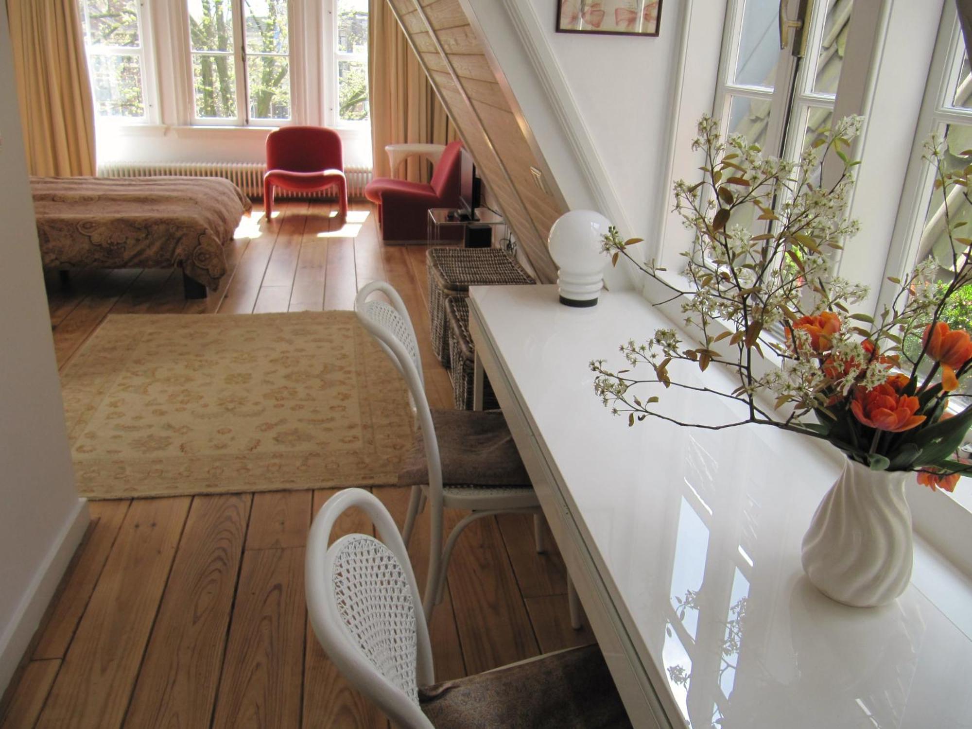 Kalkmarkt Suites Амстердам Екстериор снимка